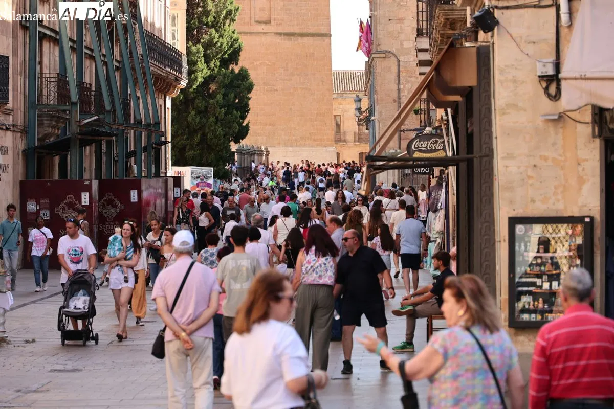 Ambiente en Salamanca esta tarde de domingo. Fotos: David Sañudo