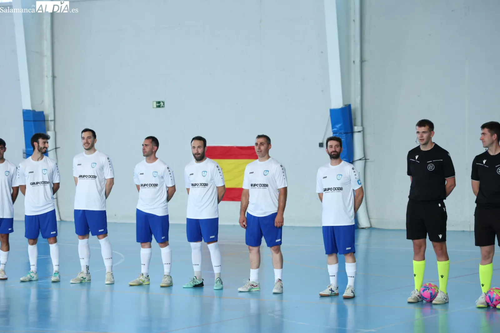 Partido de leyendas de España de fútbol sala y los veteranos del Salamanca FS en Aldeatejada. Fotos: David Sañudo