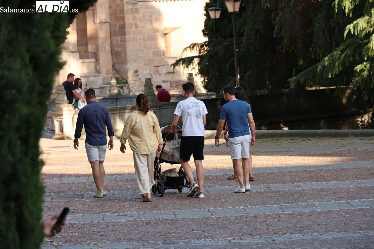 Ambiente en Salamanca esta tarde de domingo. Fotos: David Sañudo