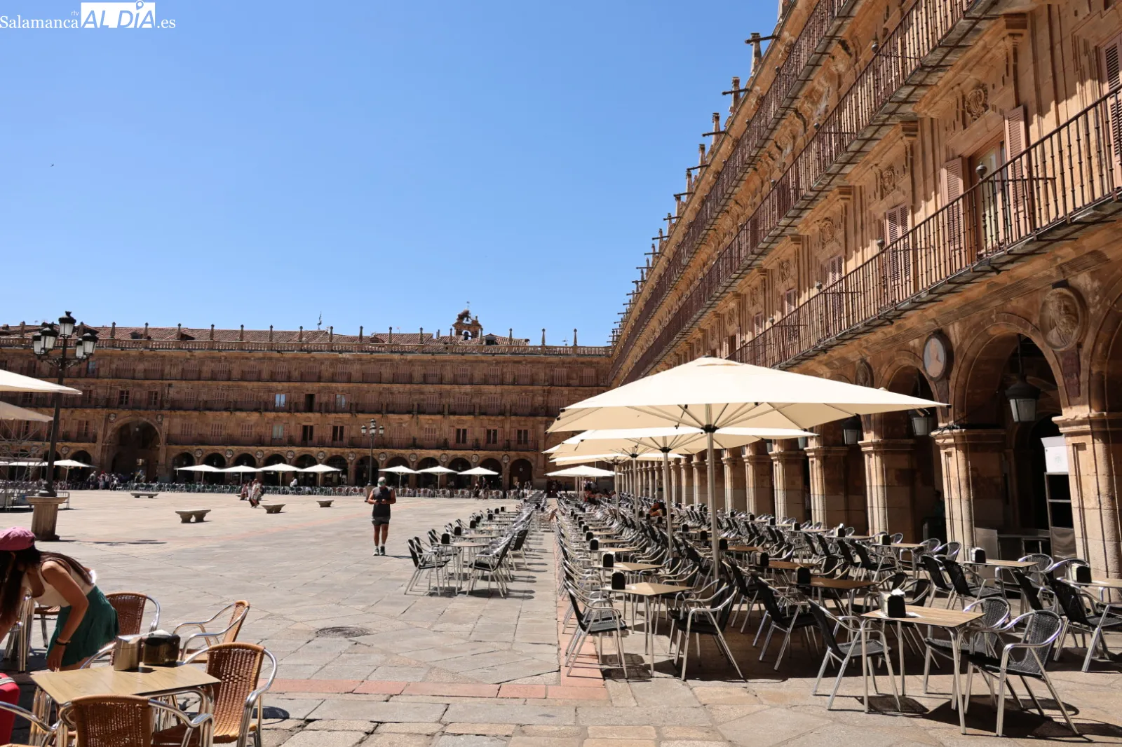 Ambiente en el centro de Salamanca este domingo. Fotos: David Sañudo