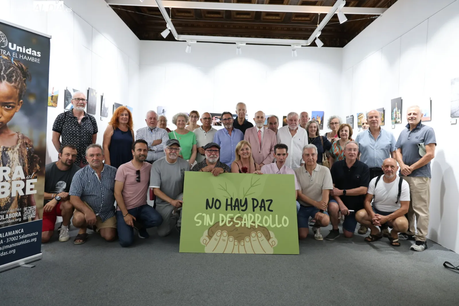 Exposición de fotos solidarias en el Casino de Salamanca