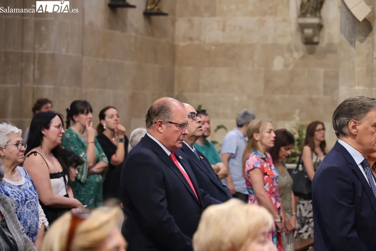 Eucaristía en honor al patrón de Salamanca en la iglesia de San Juan de Sahagún. Fotos: David Sañudo