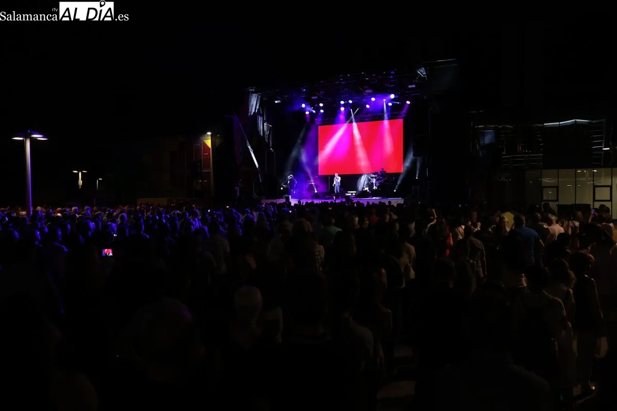 Concierto de Rafa Sánchez en la plaza de La Concordia | FOTOS: David Sañudo
