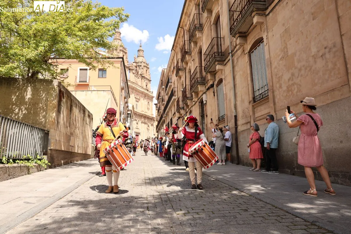 Espectacular desfile de época del Tercio de Salamanca | FOTOS: David Sañudo