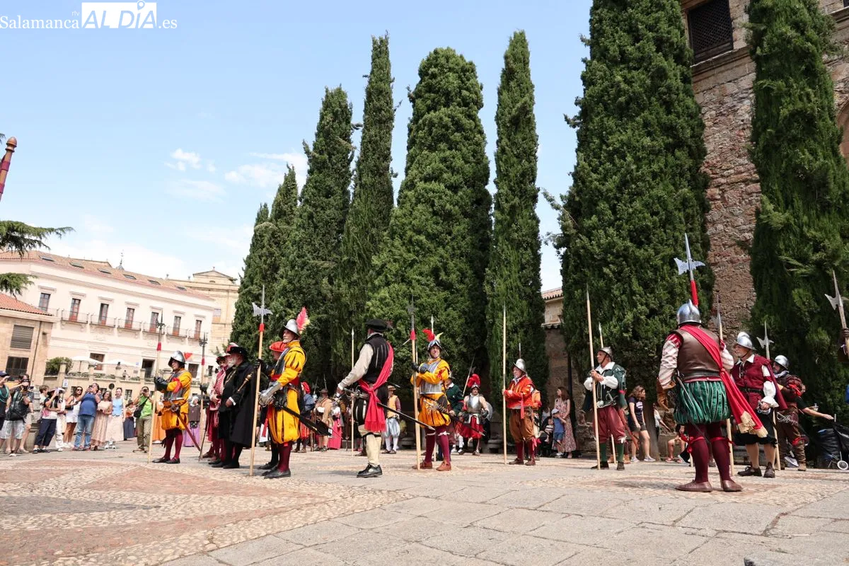 Espectacular desfile de época del Tercio de Salamanca | FOTOS: David Sañudo