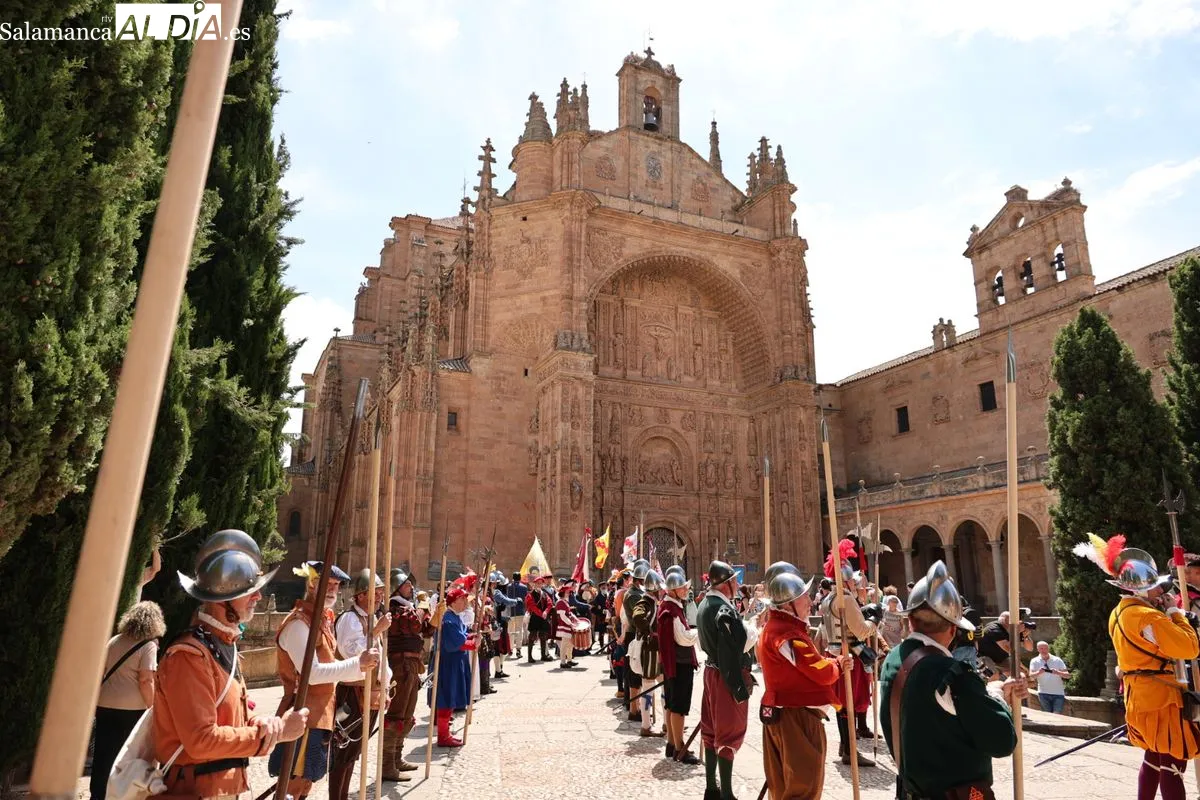 Espectacular desfile de época del Tercio de Salamanca | FOTOS: David Sañudo