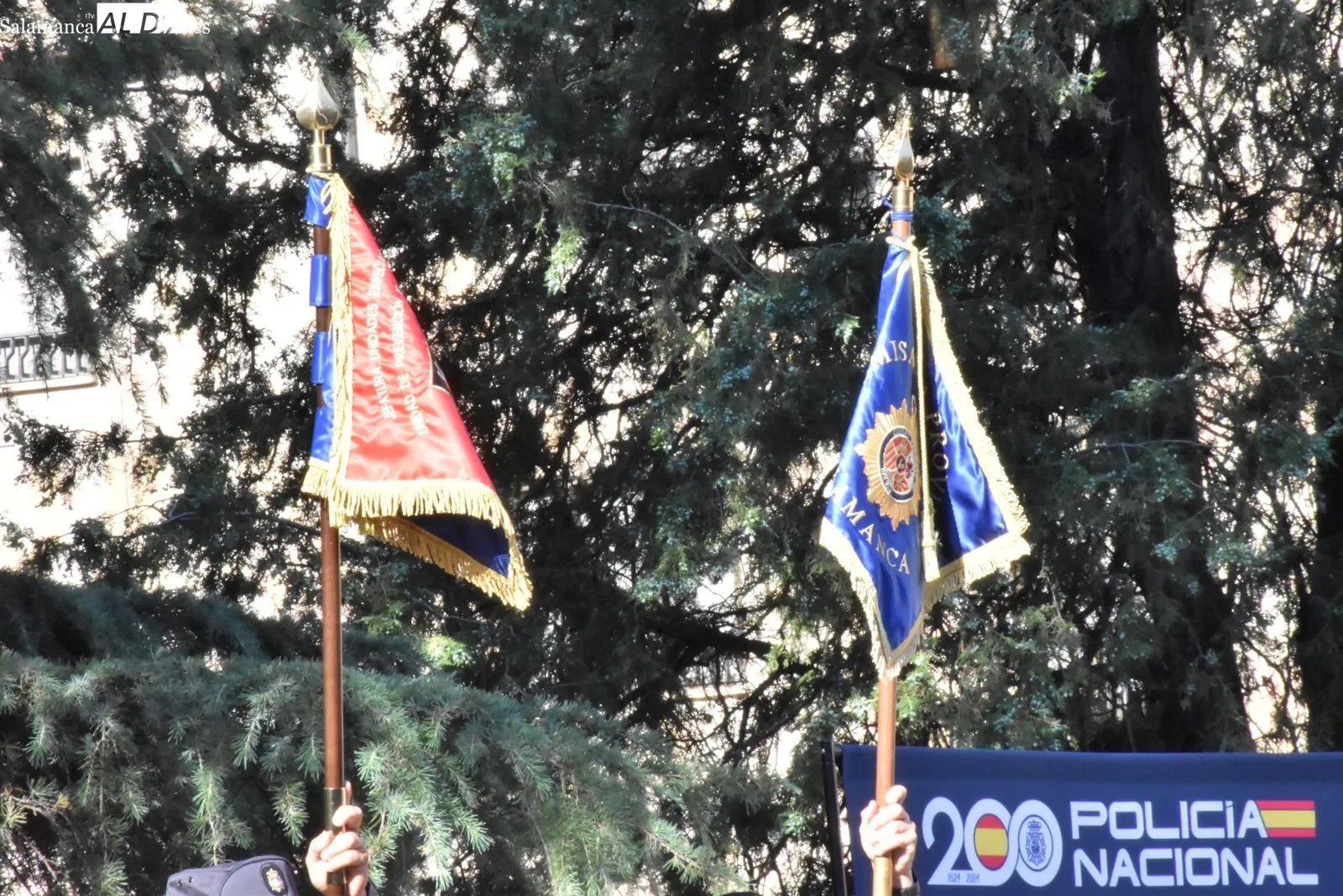 Salamanca rinde homenaje a los 188 policías víctimas del terrorismo | FOTOS: V. Martins 