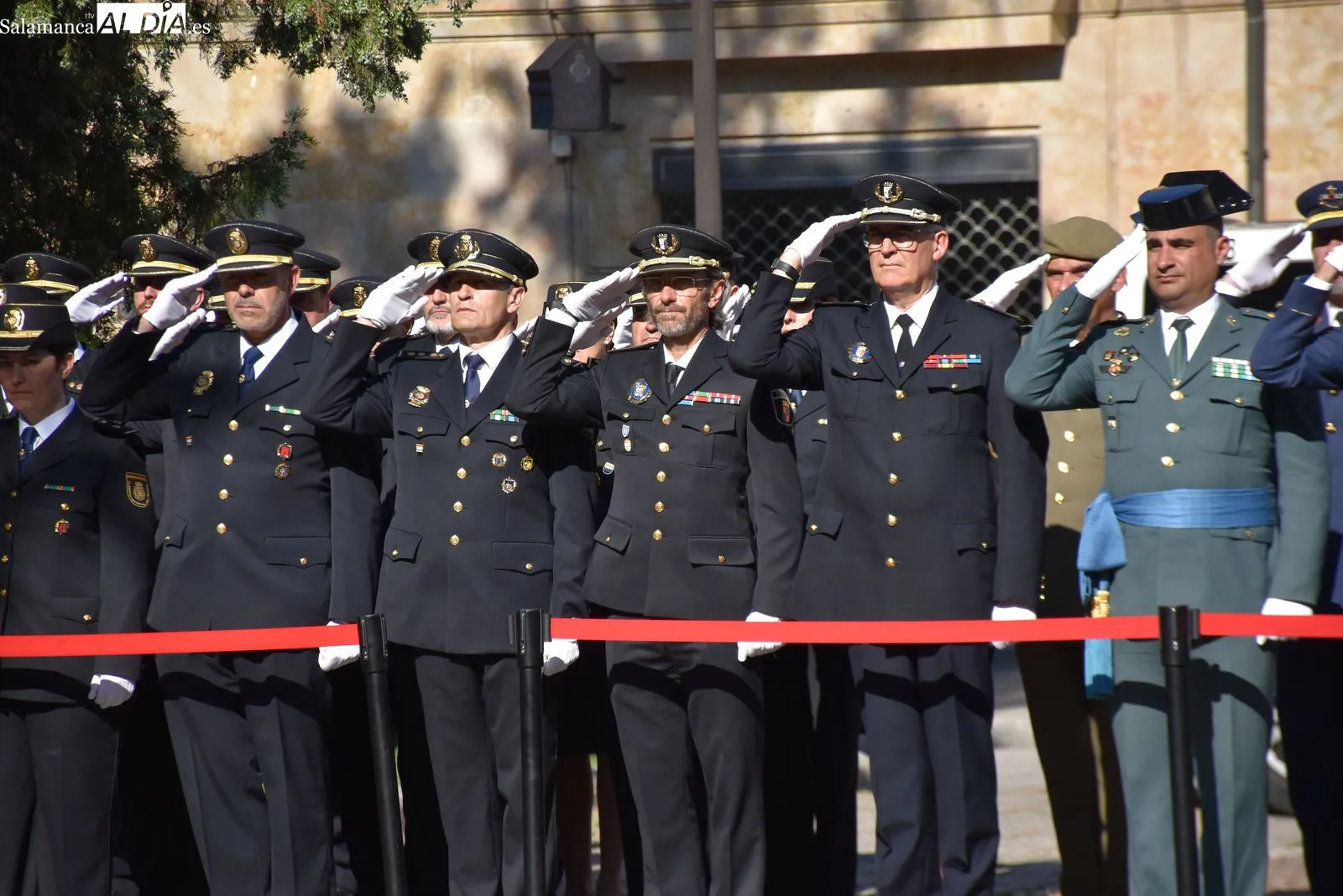 Salamanca rinde homenaje a los 188 policías víctimas del terrorismo | FOTOS: V. Martins 