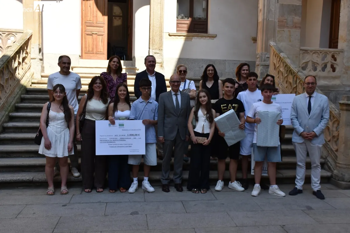 Cerca de 800 alumnos salmantinos aprenden el valor de los impuestos con REGTSA. Fotos de Miguel González