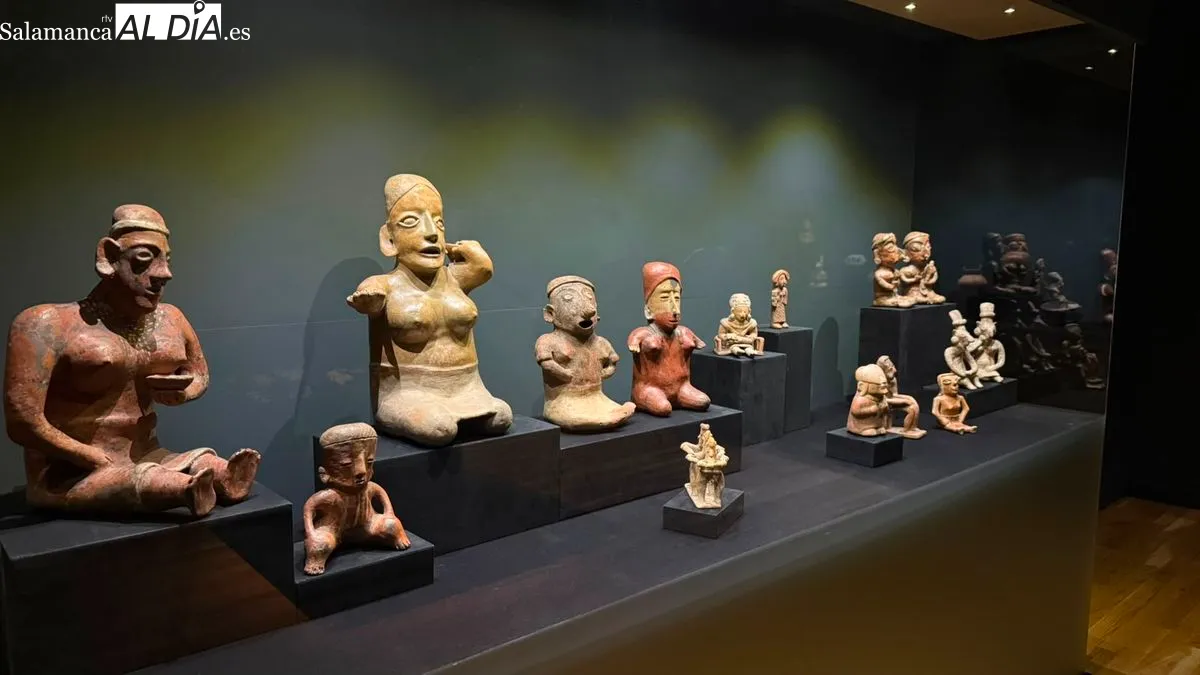 La Sala de Exposiciones de San Eloy acoge las muestras 'Alma de América' y 'Mundus Novus'. Foto T. S.