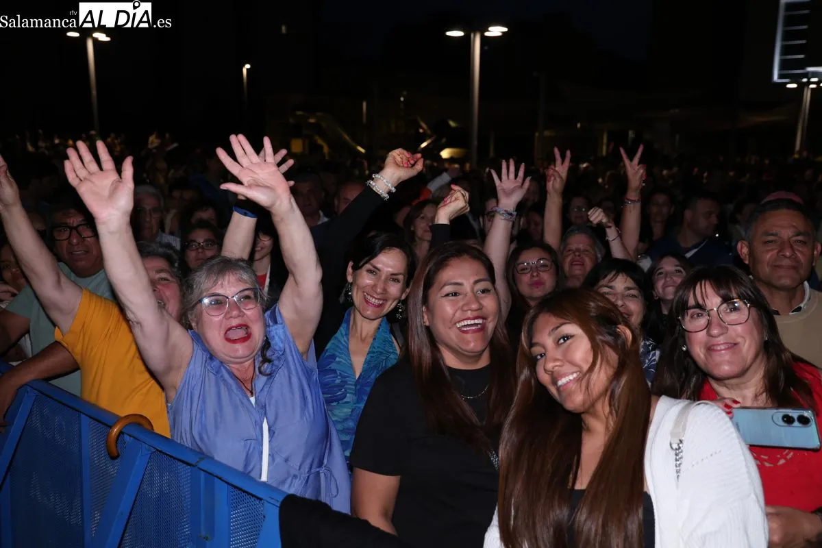 El Arrebato despide las fiestas de San Juan de Sahagún ante miles de personas. Foto de David Sañudo