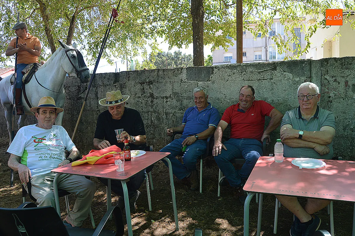 Encierro a caballo  del domingo de El Payo 