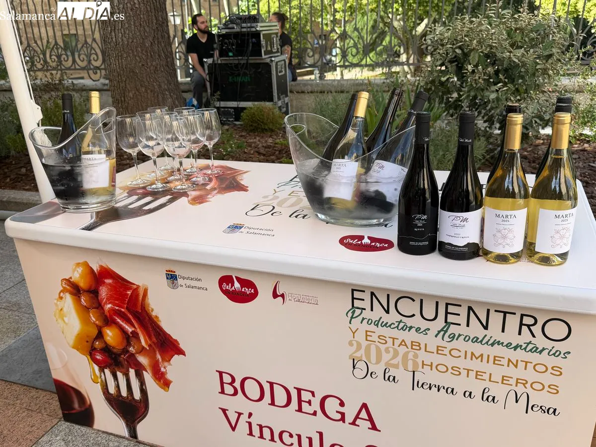 La Diputación de Salamanca ha acogido el primer encuentro entre productores de la marca 'Salamanca en Bandeja' y profesionales de la restauración. Foto de Vanesa Martins