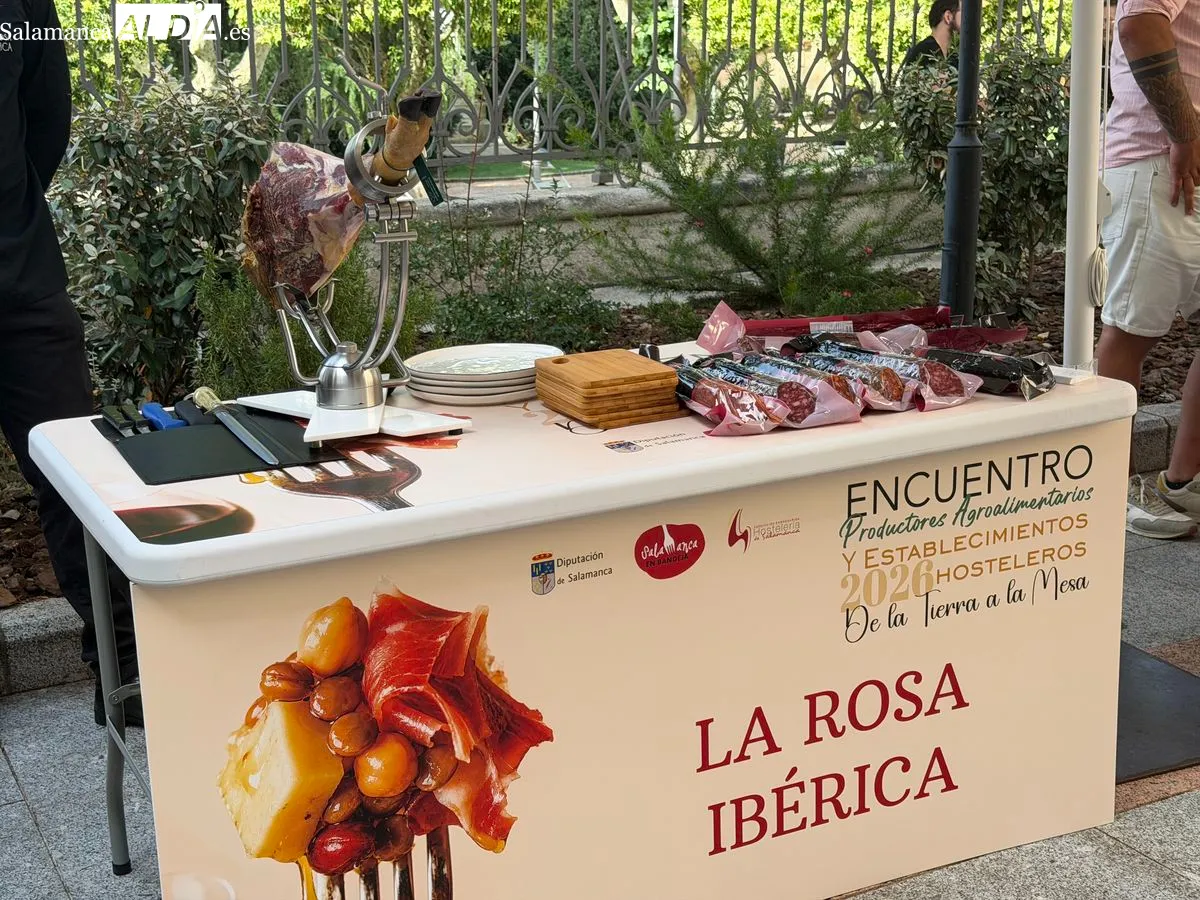 La Diputación de Salamanca ha acogido el primer encuentro entre productores de la marca 'Salamanca en Bandeja' y profesionales de la restauración. Foto de Vanesa Martins