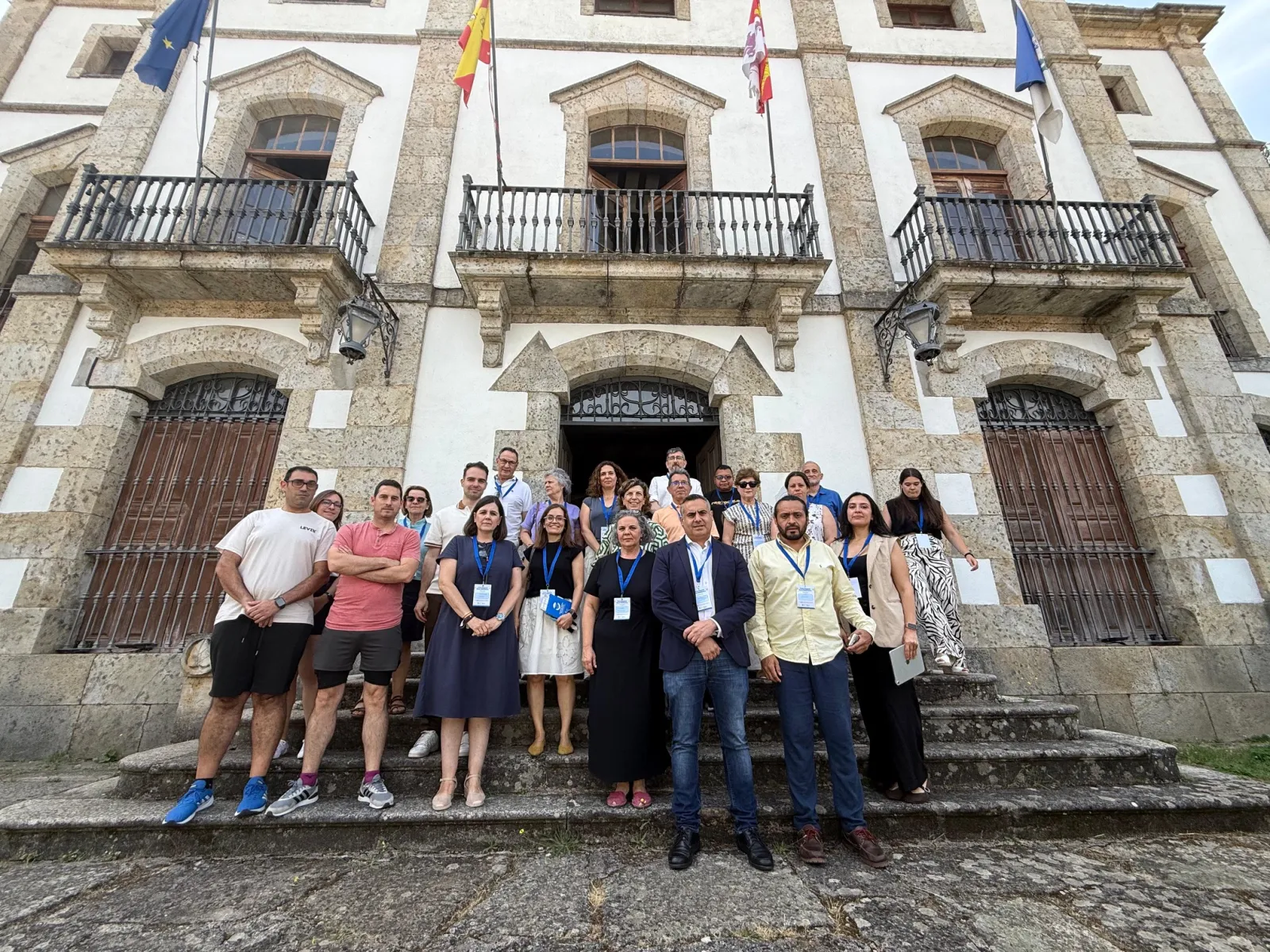 Foto 2 - Candelario acoge la VI Feria del Relevo Generacional para asegurar el futuro de sus negocios