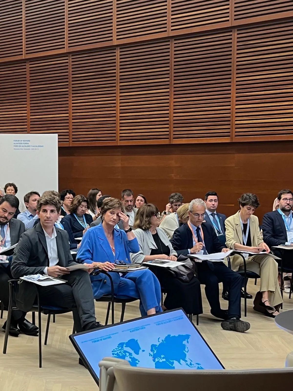 La Vellés representa a Salamanca en el Foro Internacional de Alcaldes sobre envejecimiento