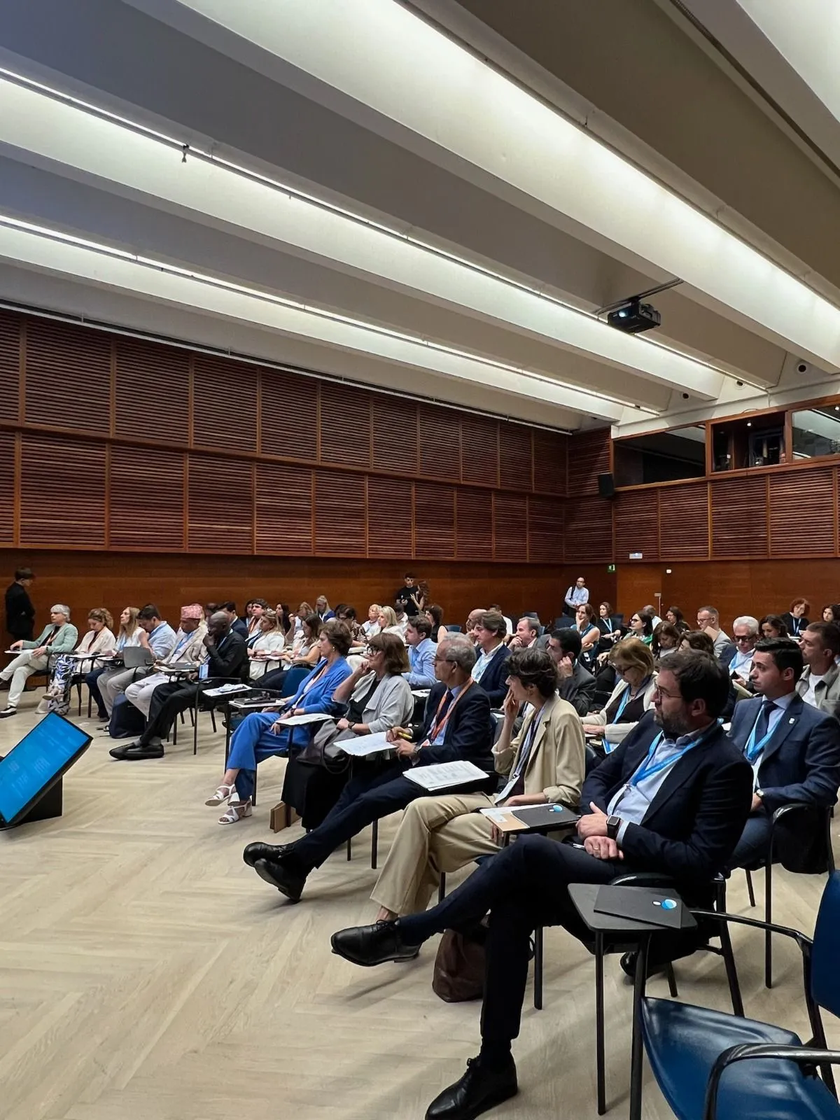 La Vellés representa a Salamanca en el Foro Internacional de Alcaldes sobre envejecimiento