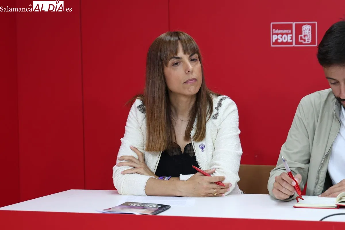 Rueda de prensa del procurador en las Cortes de Castilla y León, Fran Díaz, el portavoz en la Diputación, Fernando Rubio, y la portavoz en el Ayuntamiento de la capital, María Sánchez. Foto de David Sañudo