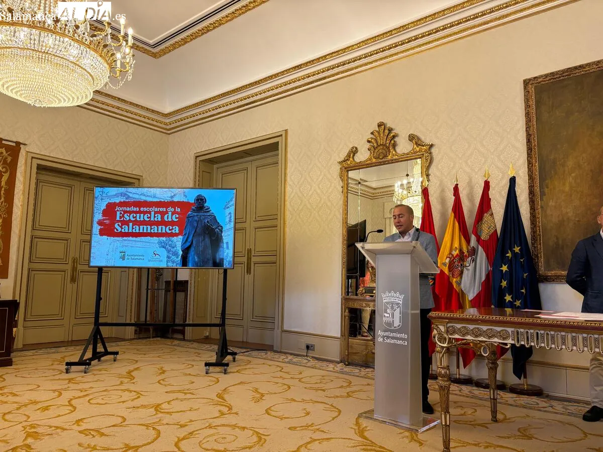 Entrega de premios de tres certámenes escolares organizados por el Ayuntamiento de Salamanca. Fotos: Miguel González