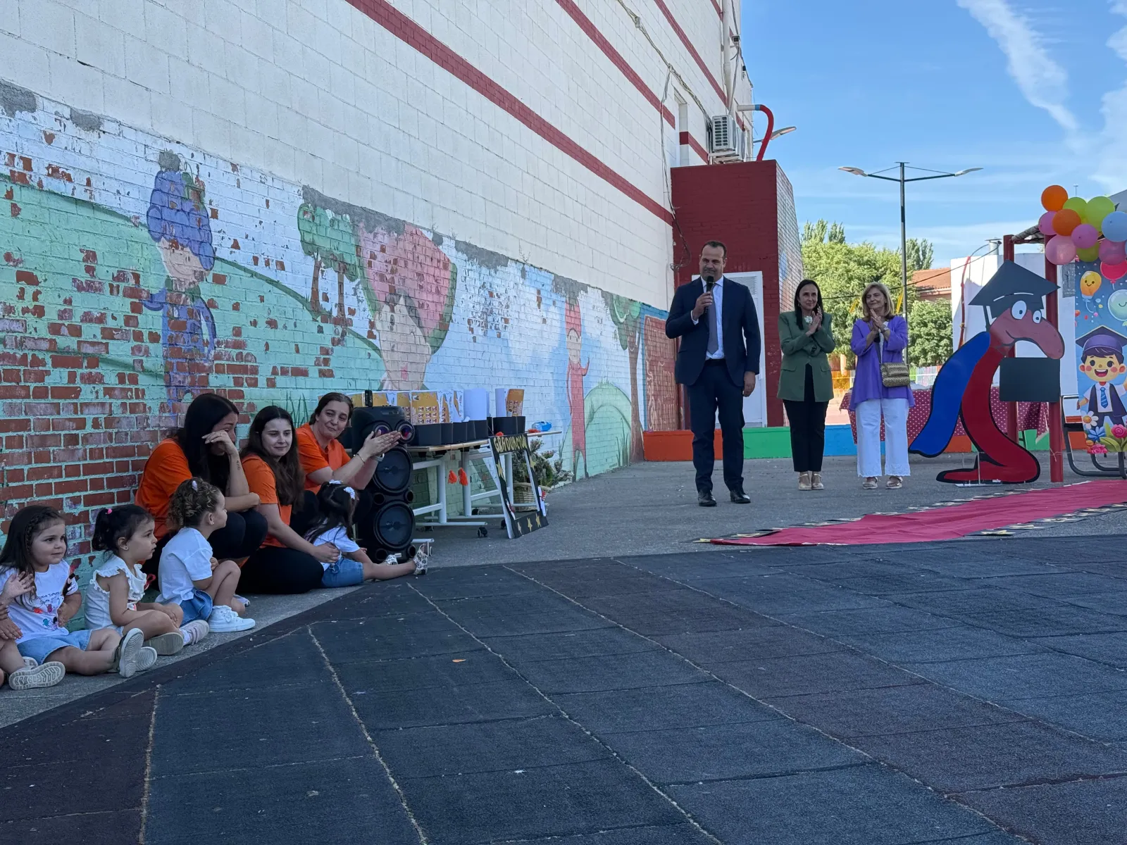 Foto 4 - Emoci&oacute;n y convivencia en la graduaci&oacute;n de 24 alumnos de la Escuela Infantil de Santa Marta