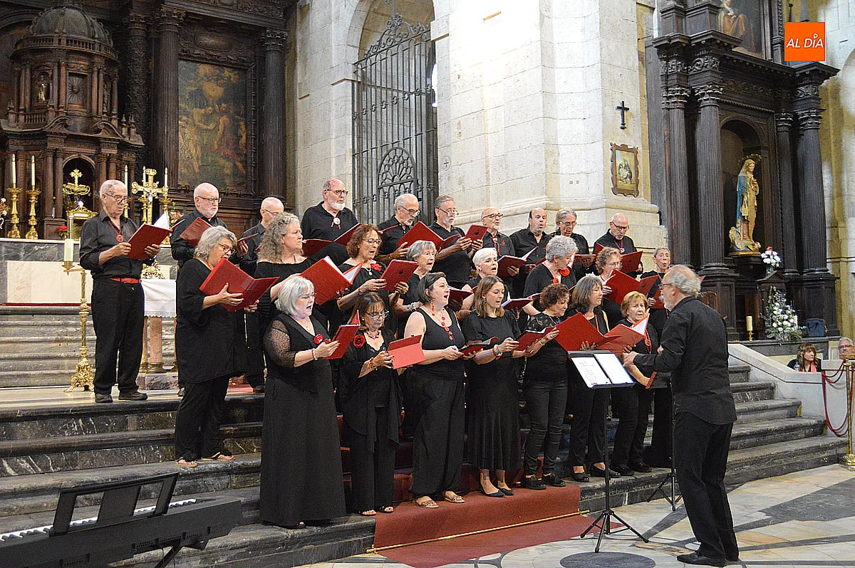 III Encuentro de Corales 'Encantados' en la Iglesia de Cerralbo 