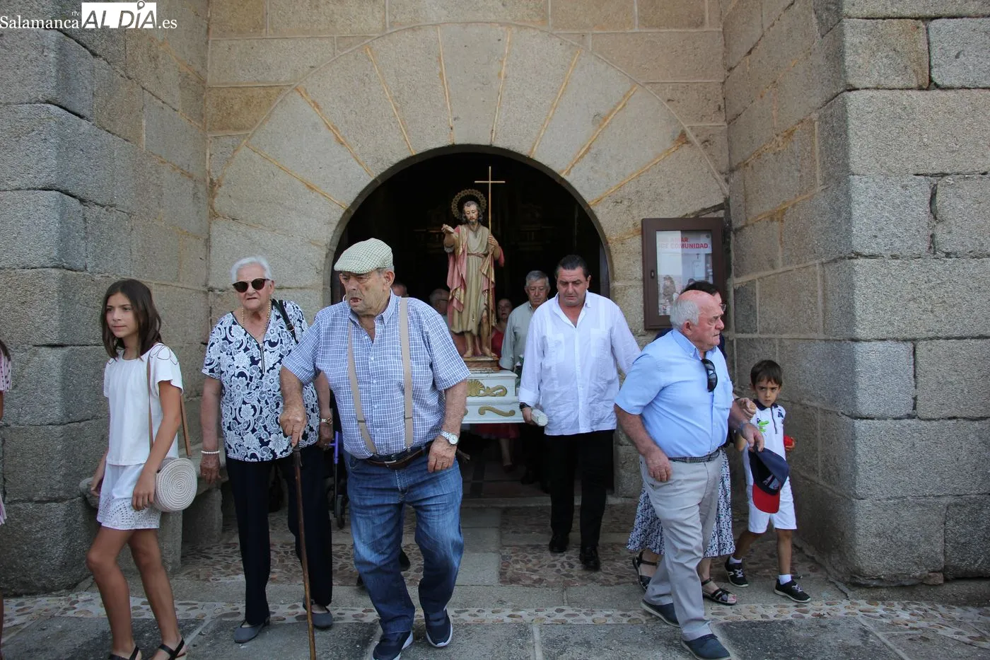 Los actos religiosos en honor a San Juan daban inicio a las fiestas patronales en Bogajo