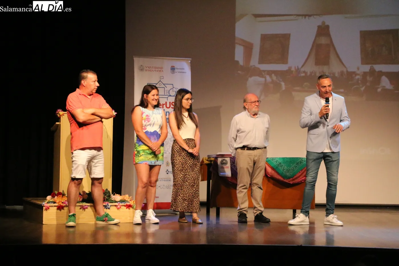 Acto de graduación de UniverUsal en Vitigudino / CORRAL 