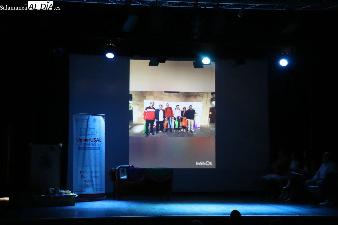 Acto de graduación de UniverUsal en Vitigudino / CORRAL 
