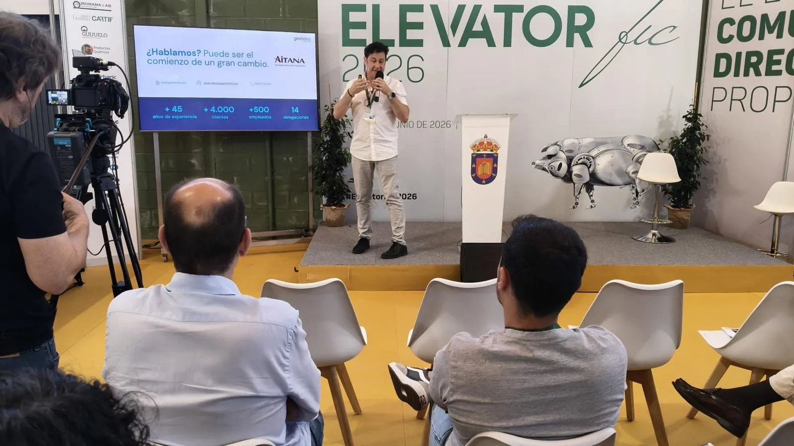 Foto 4 - La Feria de la Industria C&aacute;rnica de Guijuelo registra su mayor afluencia en la segunda jornada