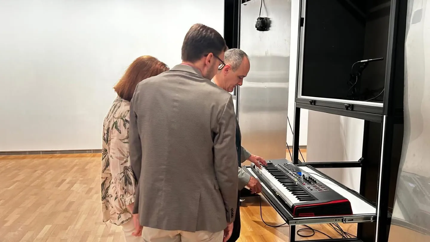 Foto 3 - El DA2 estrena 'Artefactos sonoros', una reflexi&oacute;n sobre la identidad musical anal&oacute;gica