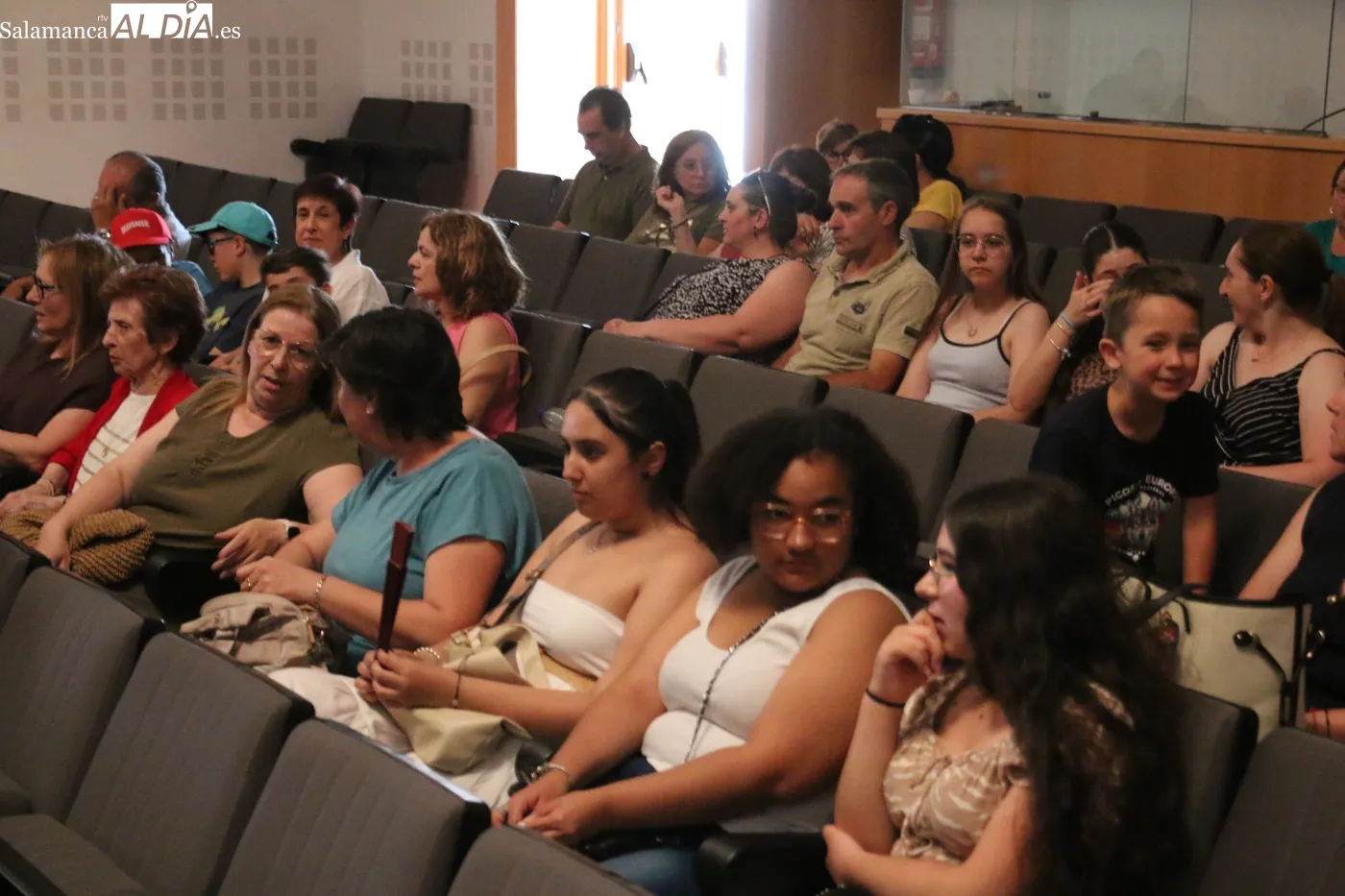 Muestra fin de curso de los talleres artísticos de Asprodes en Vitigudino / CORRAL