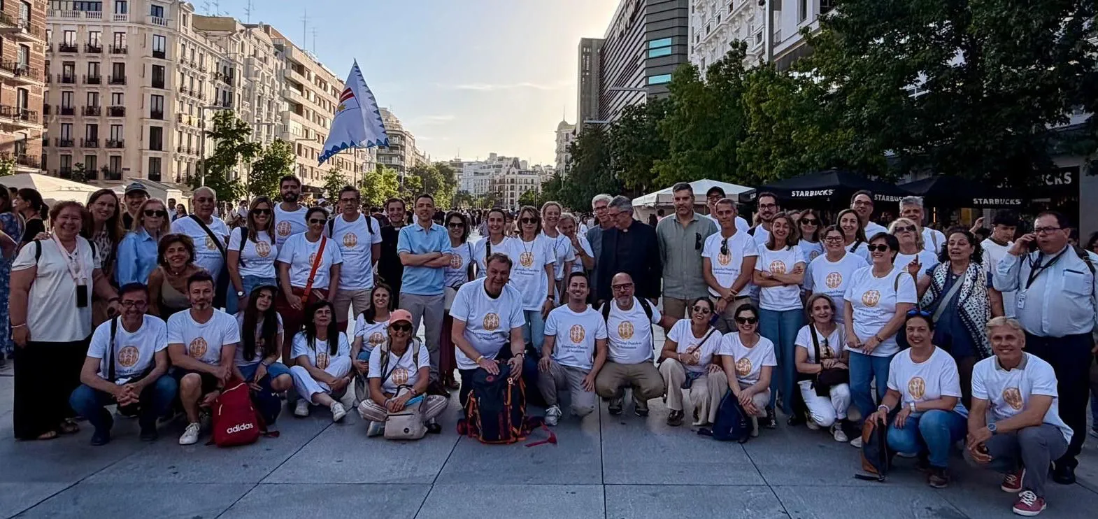 Foto 7 - Profesores y alumnos de la UPSA arropan al Papa en Madrid bajo el lema 'La Ponti con el Papa'