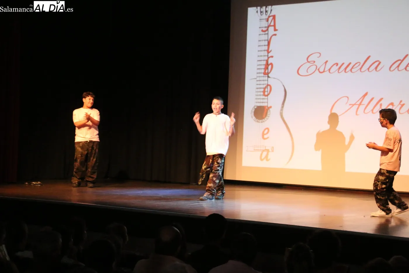 Actuación fin de curso de la Escuela de Baile Alborea en Vitigudino / CORRAL 