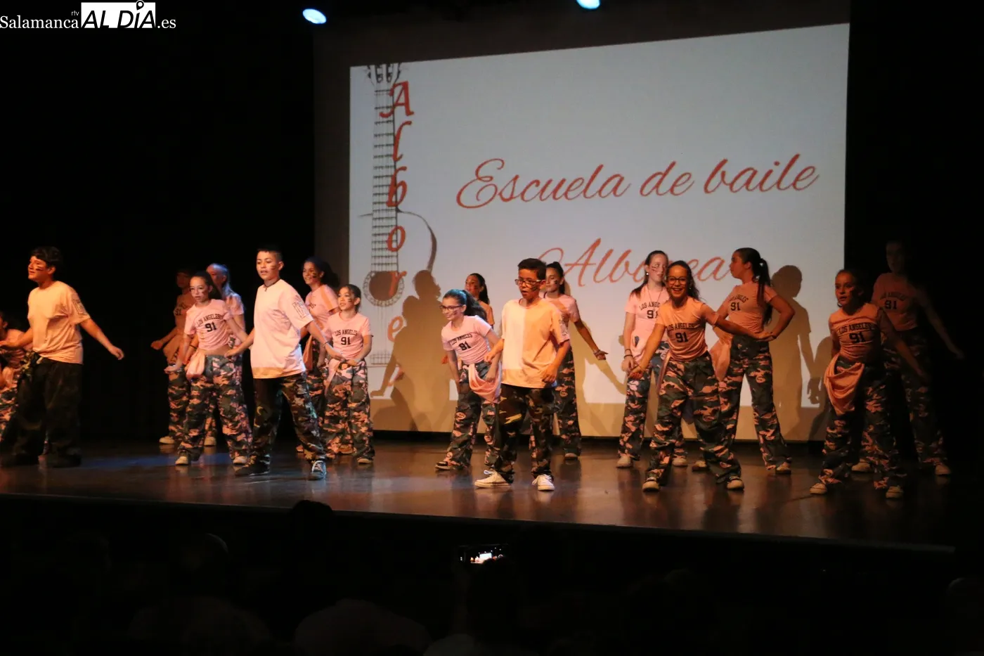 Actuación fin de curso de la Escuela de Baile Alborea en Vitigudino / CORRAL 