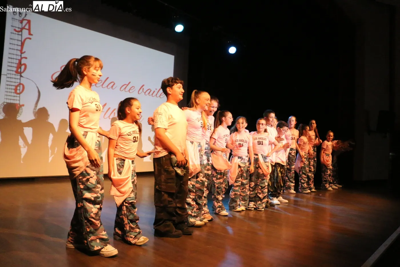 Actuación fin de curso de la Escuela de Baile Alborea en Vitigudino / CORRAL 