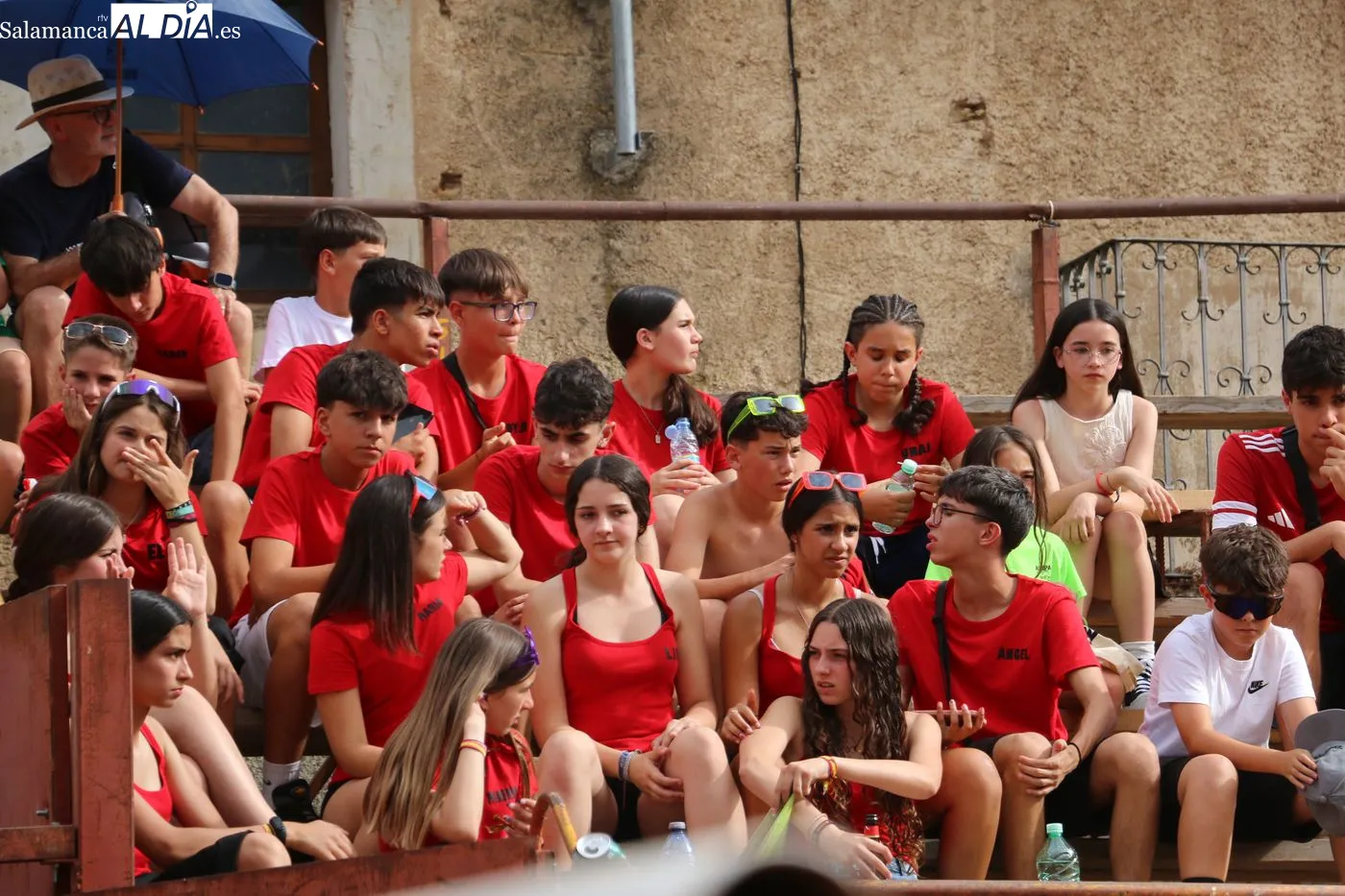 Clase práctica de alumnos de las escuelas de tauromaquia de Salamanca y Guadalajara / CORRAL Y LOUBNA BOUREGBA