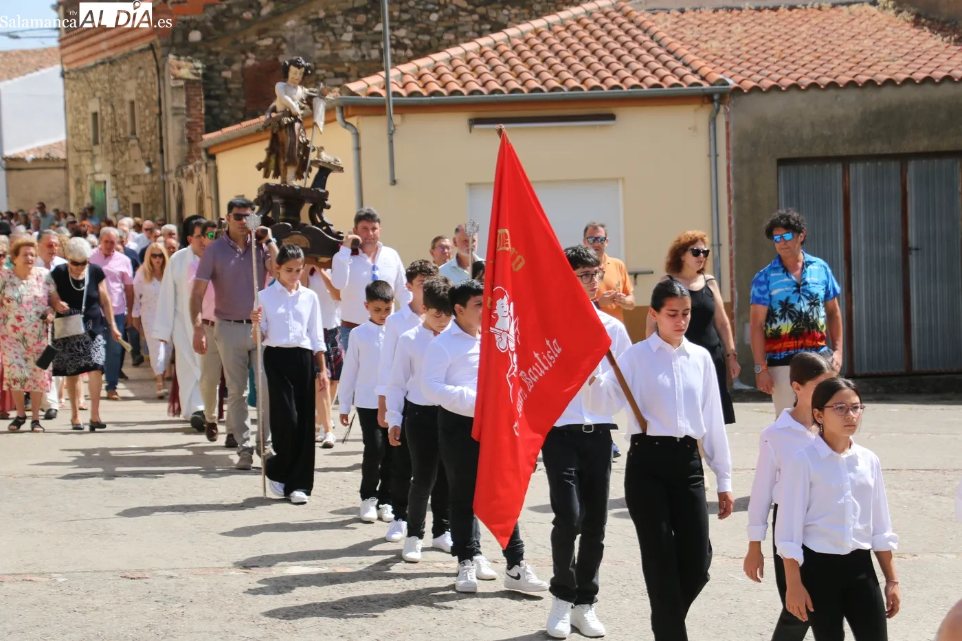 Celebración de los actos en honor a San Juan en Hinojosa de Duero / CORRAL