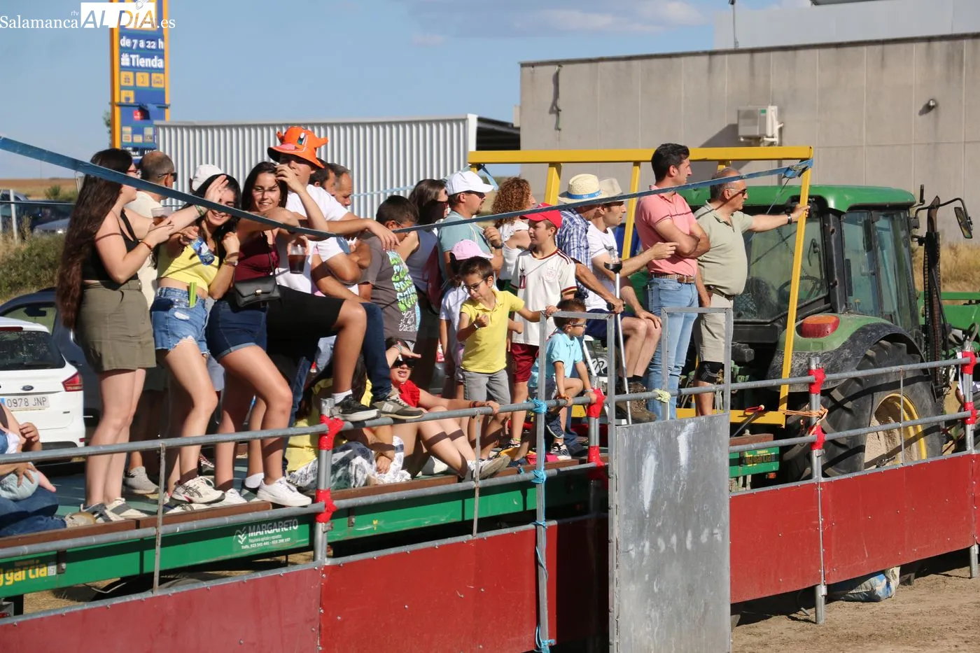 Festejo taurino en Villar de Peralonso