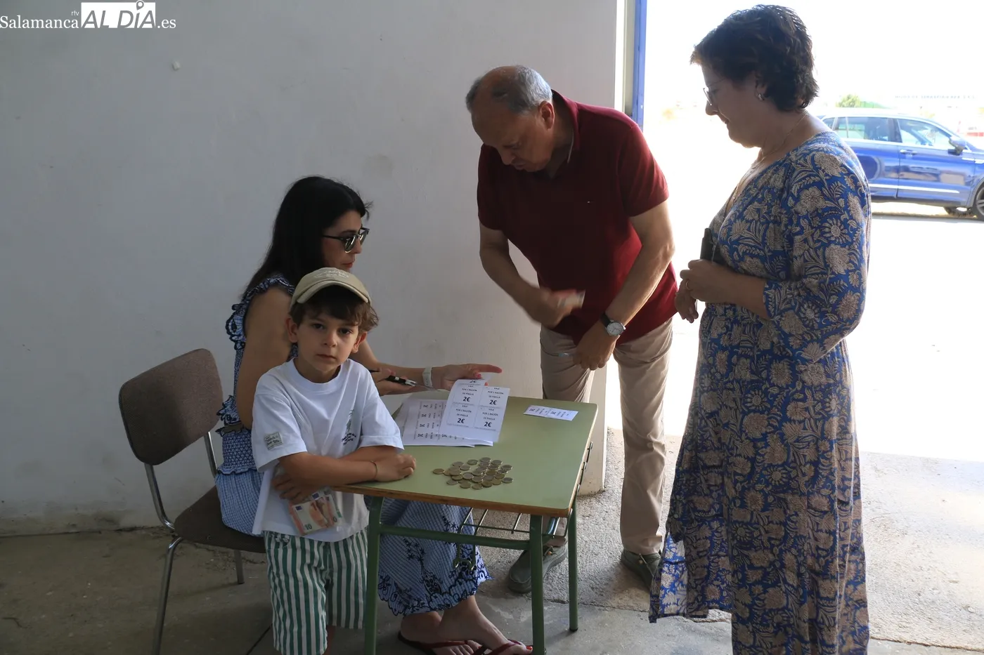 Paella solidaria en Villar de Peralonso a beneficio de Pyfano / CORRAL