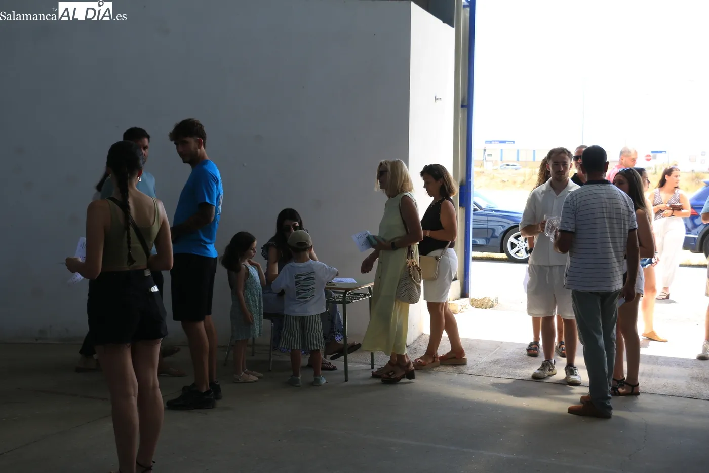 Paella solidaria en Villar de Peralonso a beneficio de Pyfano / CORRAL