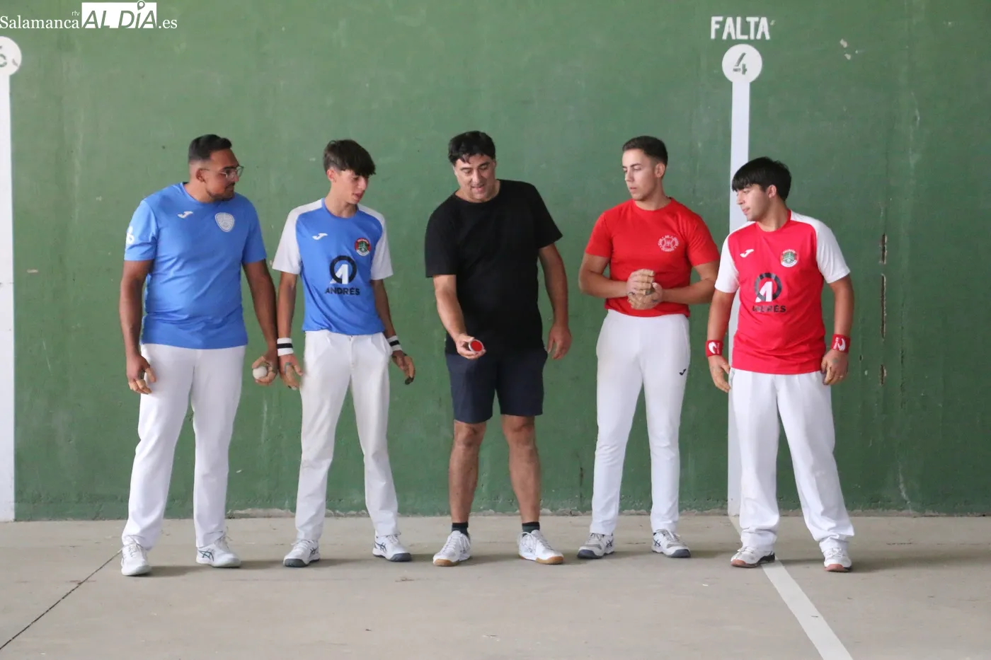 Bonita tarde de pelota en Villa r de Peralonso / CORRAL