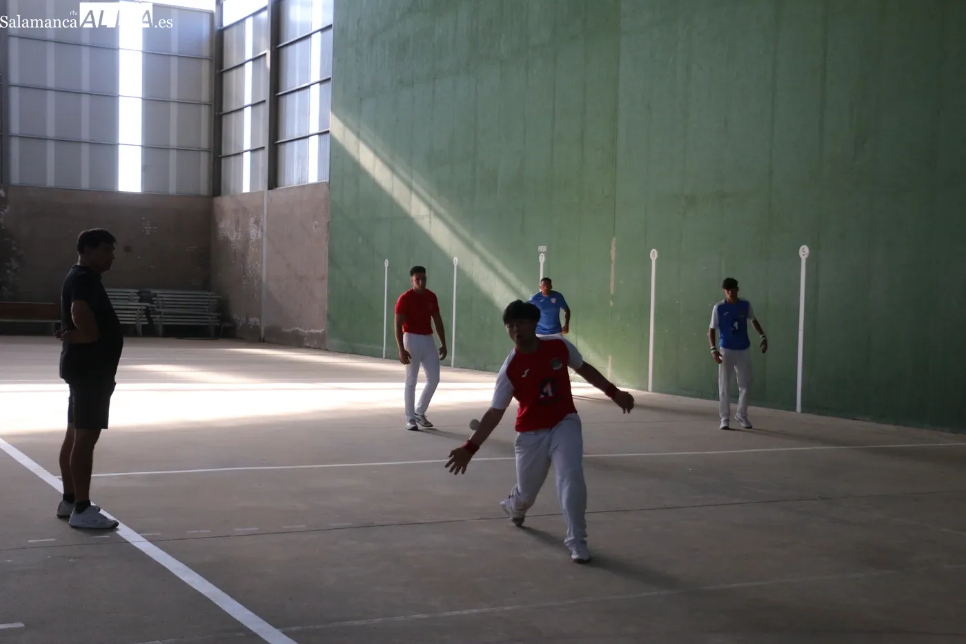 Bonita tarde de pelota en Villa r de Peralonso / CORRAL