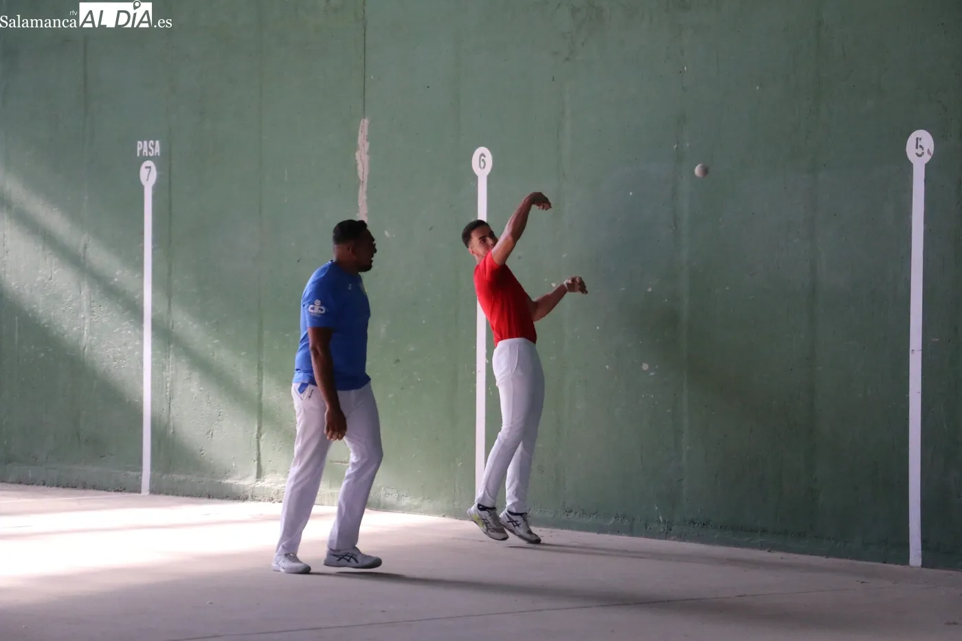 Bonita tarde de pelota en Villa r de Peralonso / CORRAL