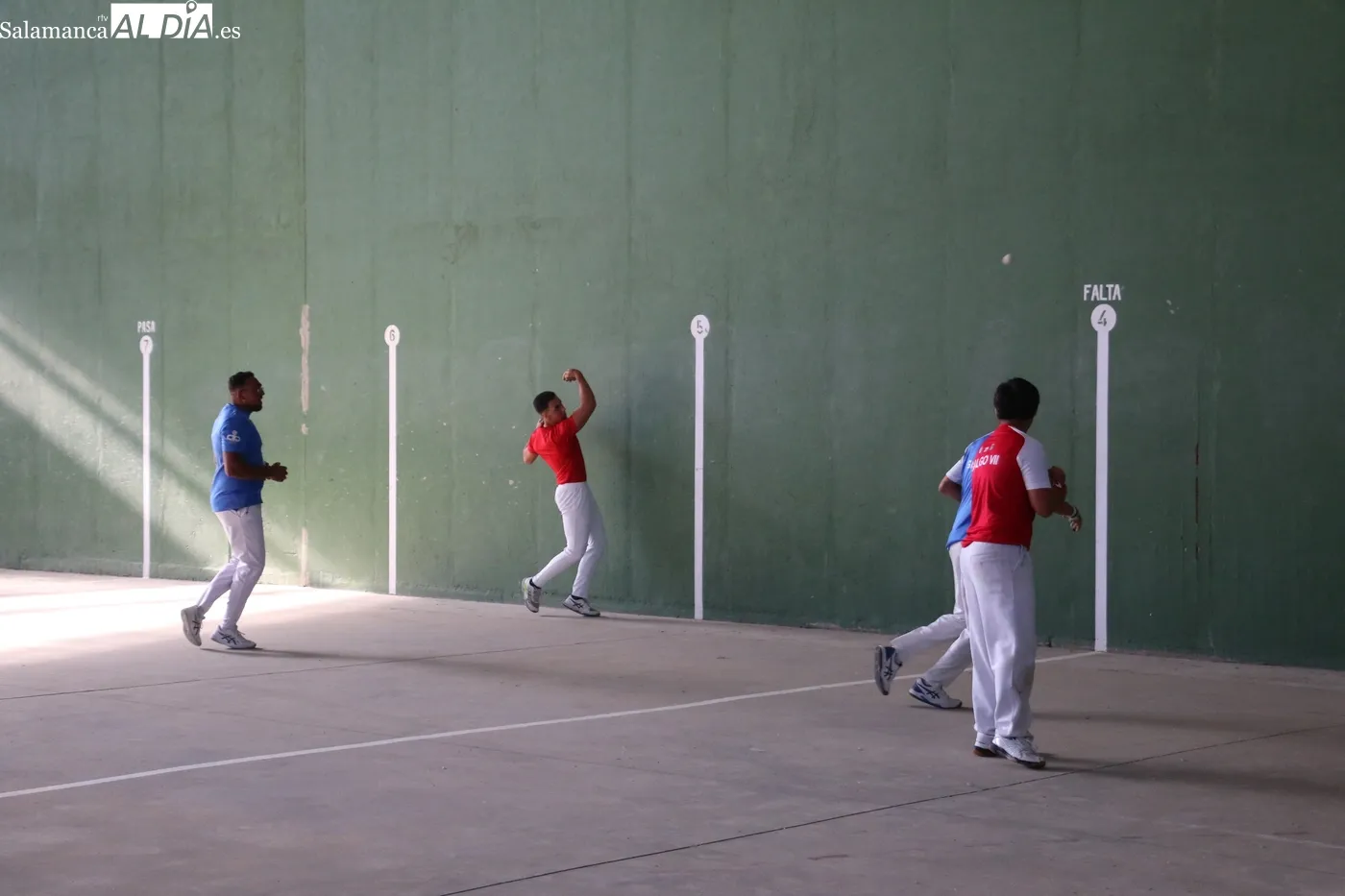 Bonita tarde de pelota en Villa r de Peralonso / CORRAL