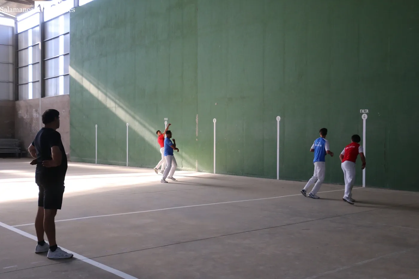 Bonita tarde de pelota en Villa r de Peralonso / CORRAL