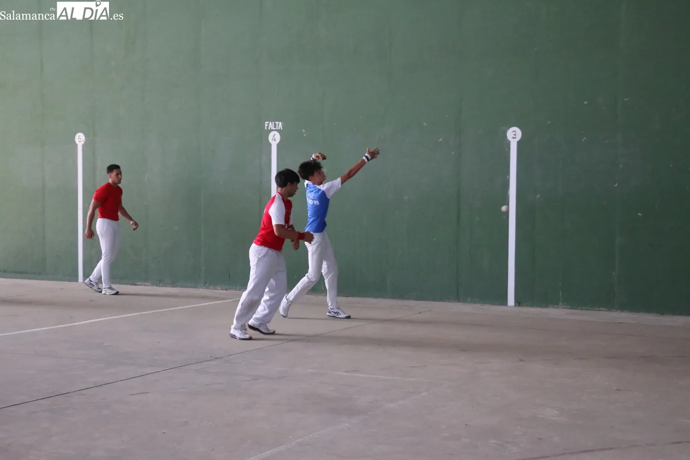 Bonita tarde de pelota en Villa r de Peralonso / CORRAL