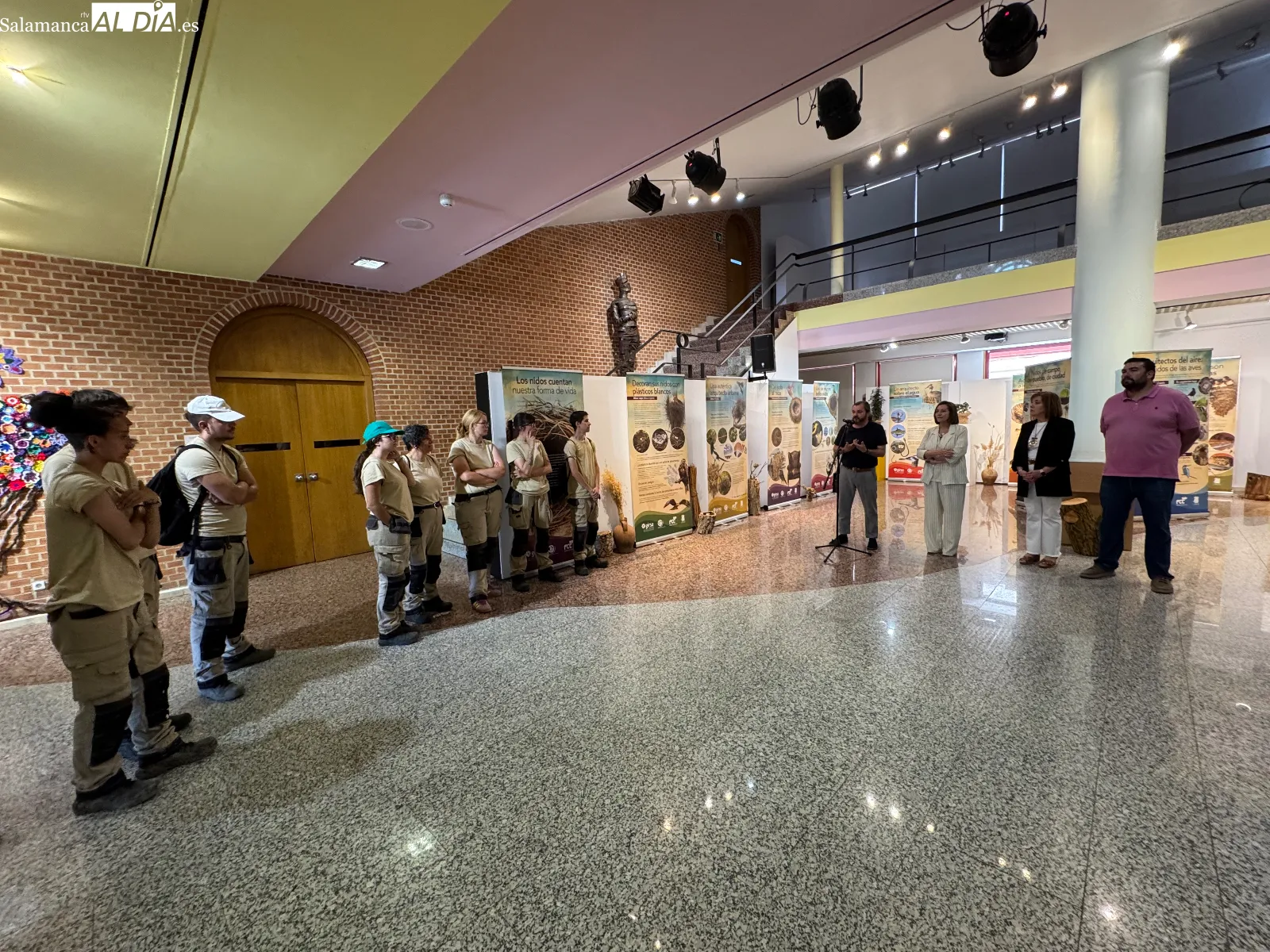 Foto 3 - El CDS arranca una exposici&oacute;n que invita a conocer y proteger los nidos de las aves ya que &ldquo;cuentan nuestra forma de vida&rdquo;