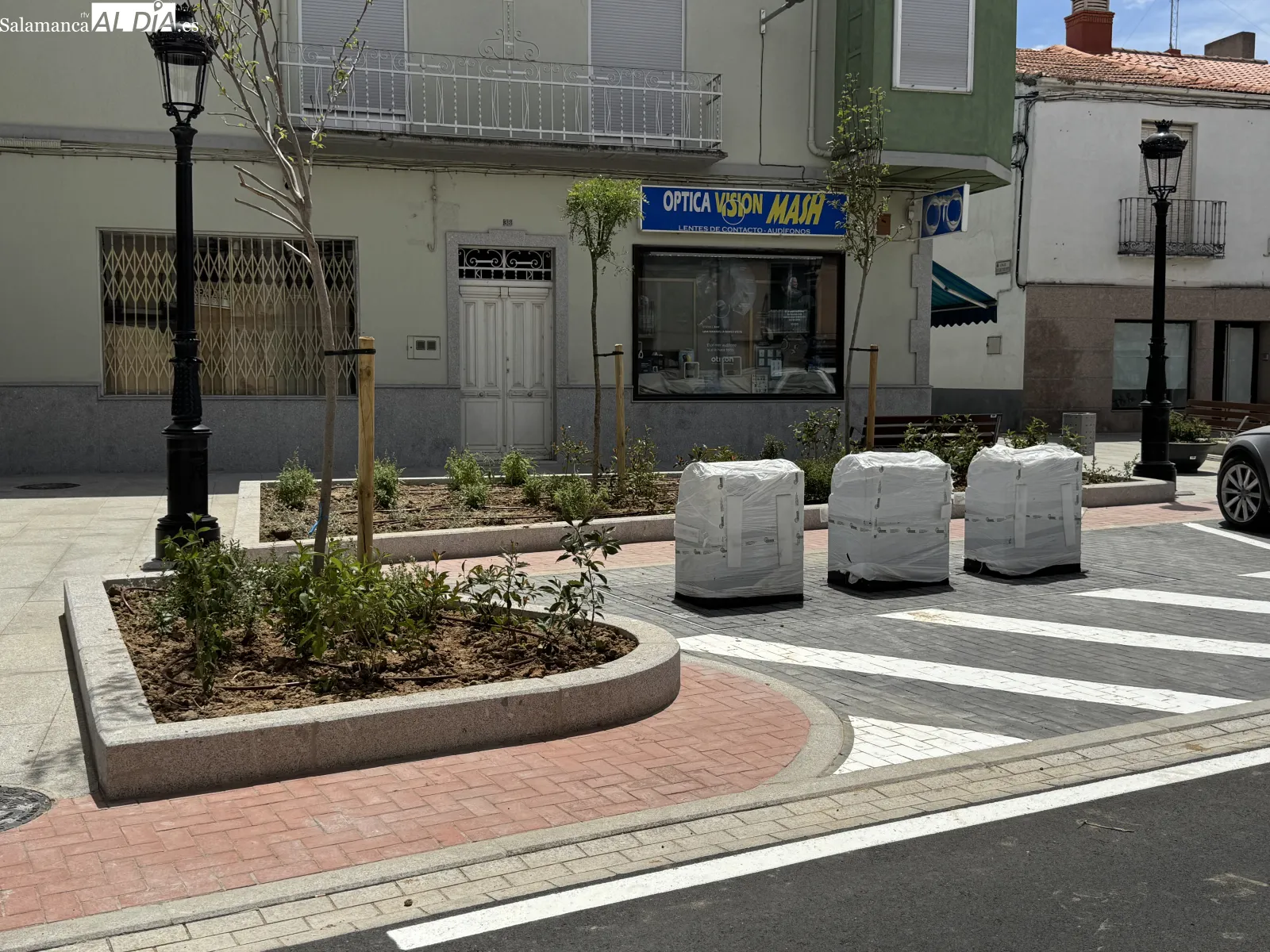 Foto 3 - Abierta al tr&aacute;fico la renovada calle del Carmen con aceras m&aacute;s amplias, un &uacute;nico sentido y 22 aparcamientos m&aacute;s