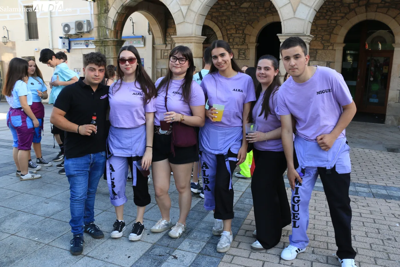 El chupinazo y pregón de fiestas corrió a cargo de la Asociación Taurina Cultural / CORRAL