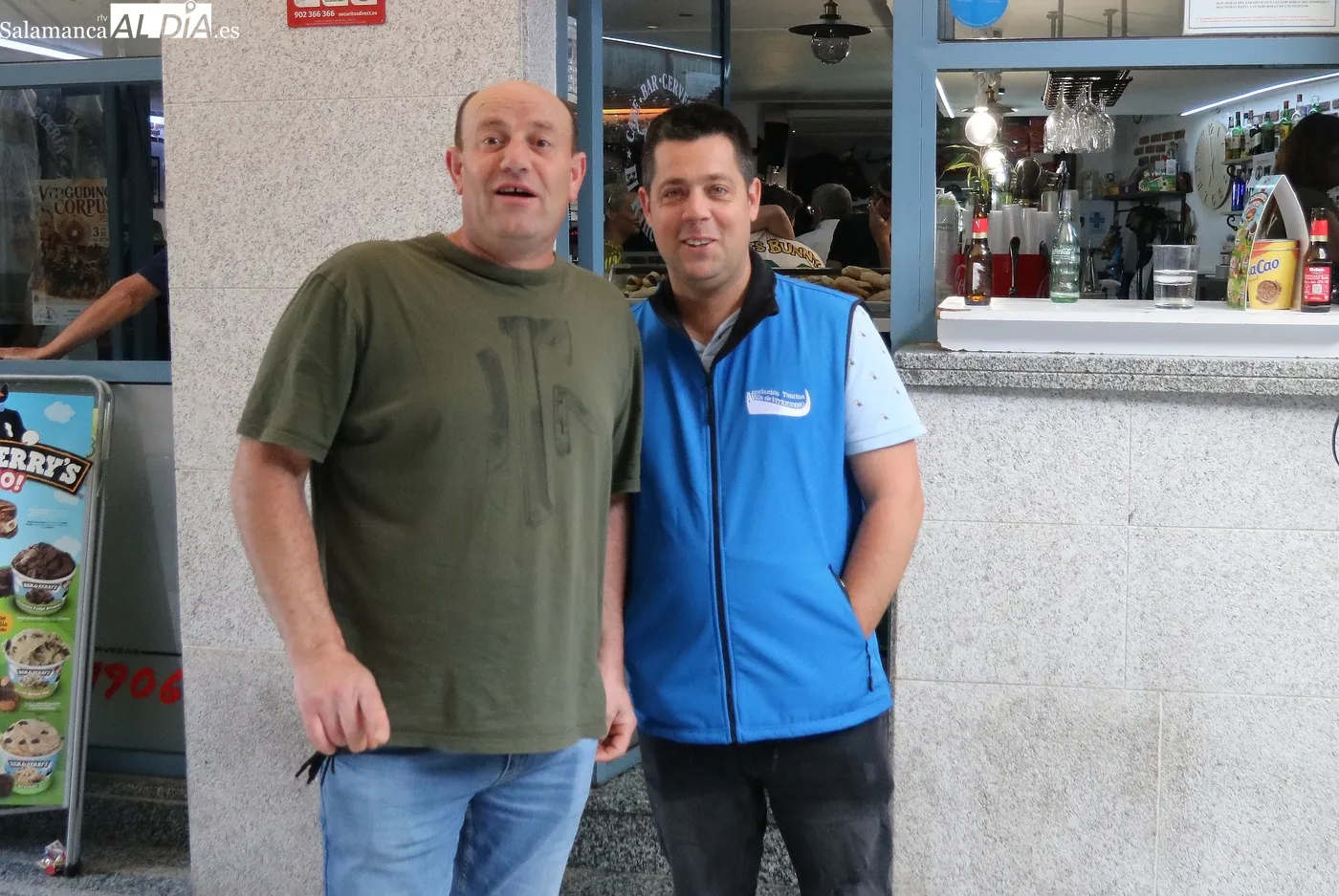 Concentración de peñas y disfraces en Vitigudino / REP. GRÁFICO: LUIS MIGUEL CONDE